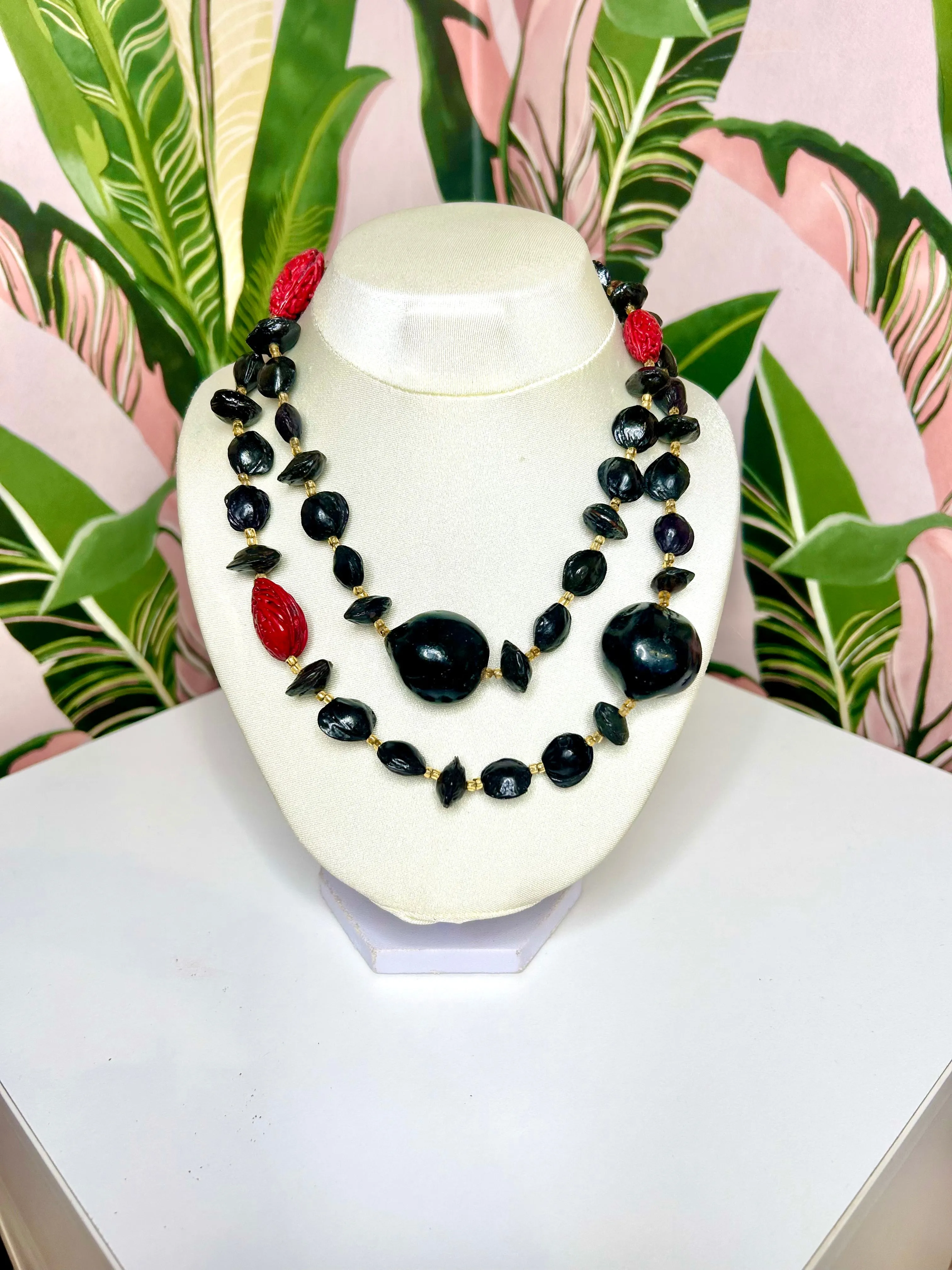 1950s Painted Nut Necklace