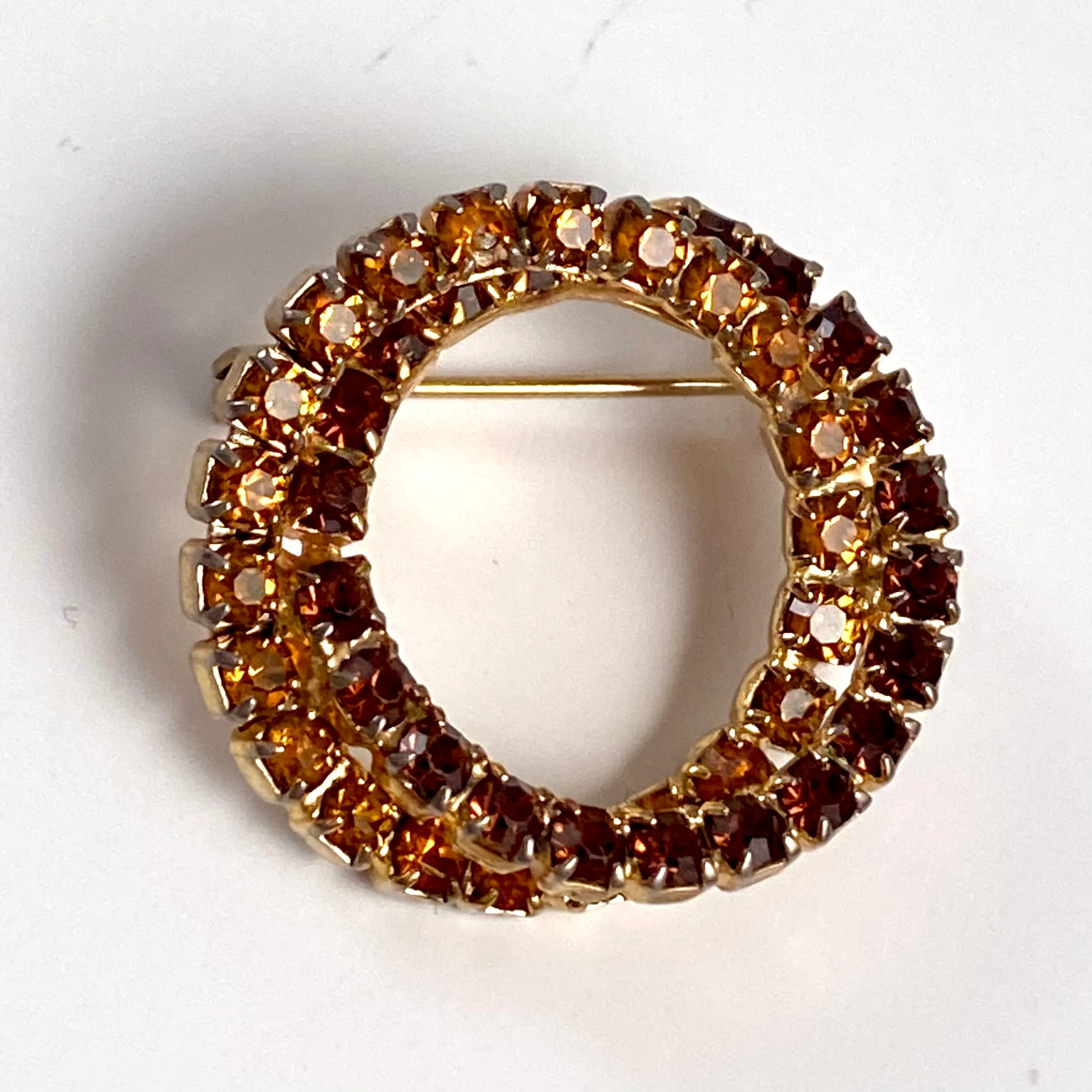 1960s Rhinestone Rings Brooch