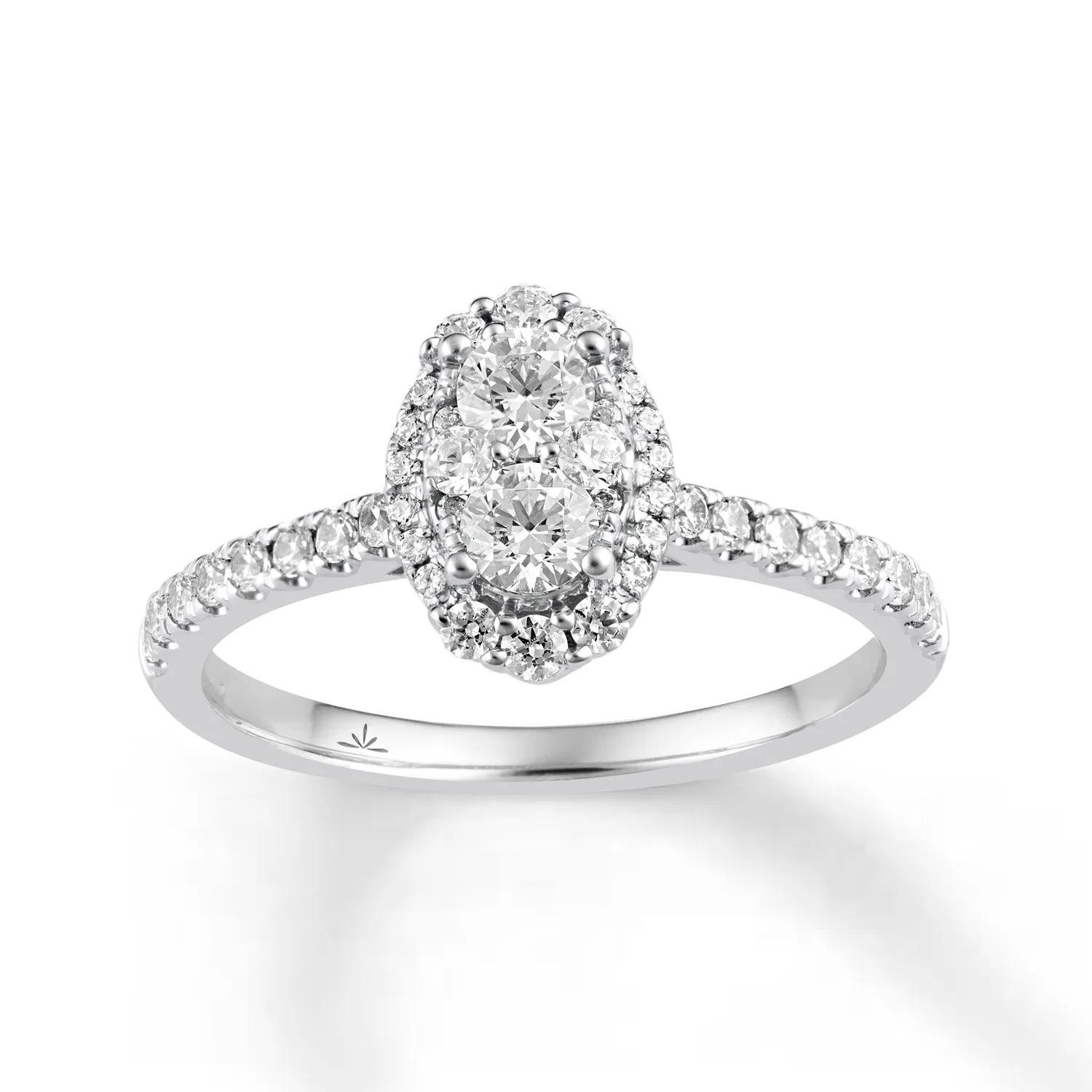 3/4ctw Diamond Oval Classic Halo Engagement Ring in Sterling Silver