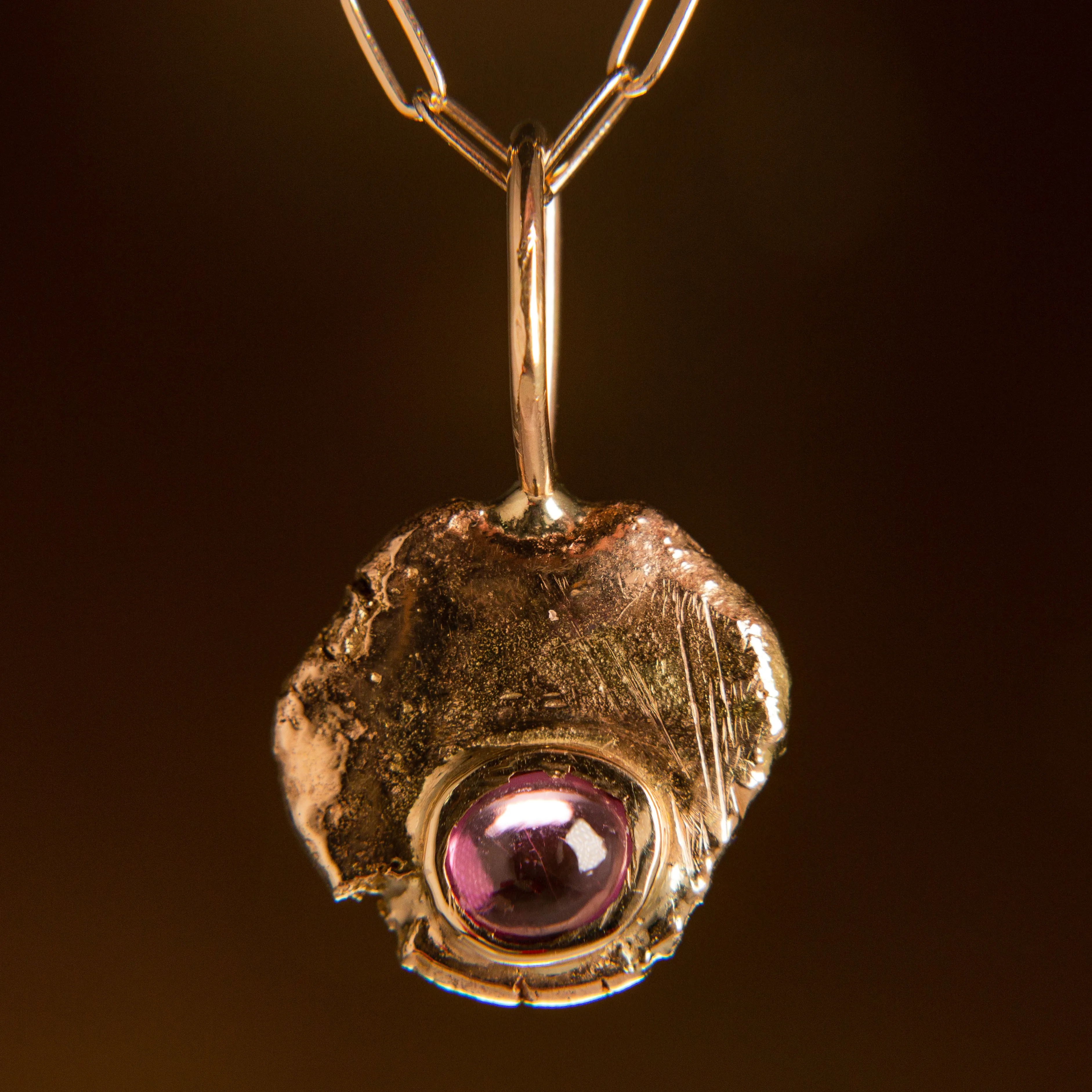 Amulet Necklace in Gold | Umbalite Garnet