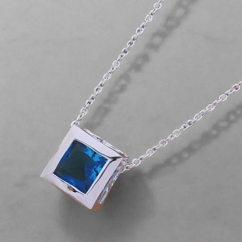 Aquarium Silver Cube Set Floating Necklace for Women