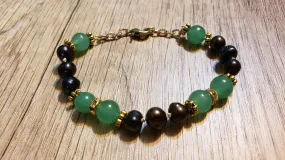  Hand Knotted Adventurine & Black Pearl Bracelet. Adjustable Gold Tone Chain & Lobster Claw Clasp 
 