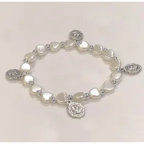 Imitation Pearl Stretch Bracelet With Heart Shaped Beads