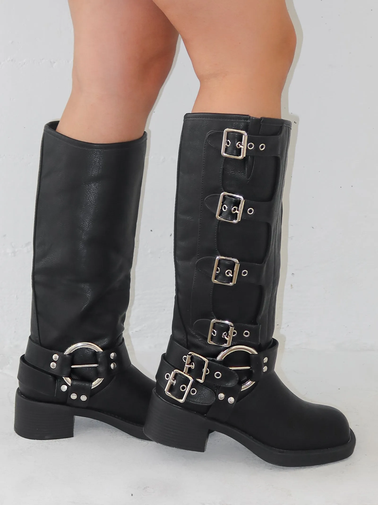 Lizbeth Buckle Boots (Black)