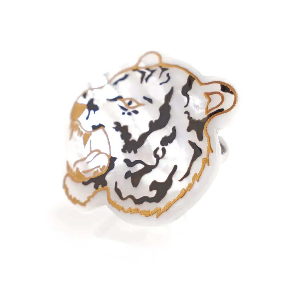 Maki-e Urushi Lacquer Brooch - White South Sea Pearl Shell / Tiger -, Traditional Japanese Urushi Lacquer Jewelry