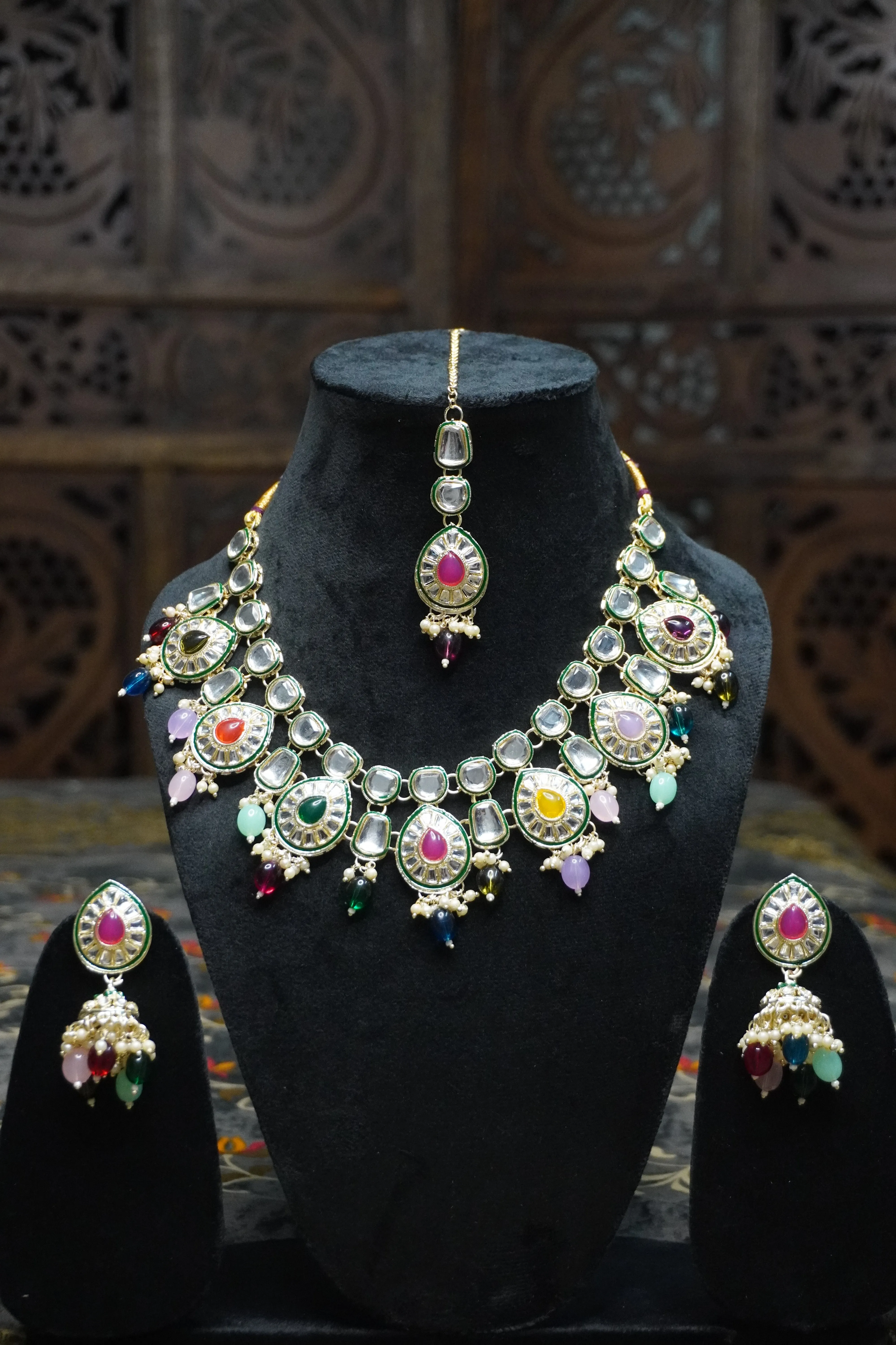 Multi colour kundan necklace with Earring & Maang Tikka