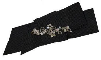 Rhinestone Brooch - Style P