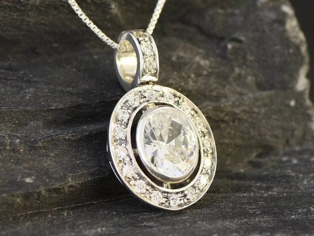 Sparkly Diamond Necklace - Vintage Bezel Pendant - Classy Bridal Necklace