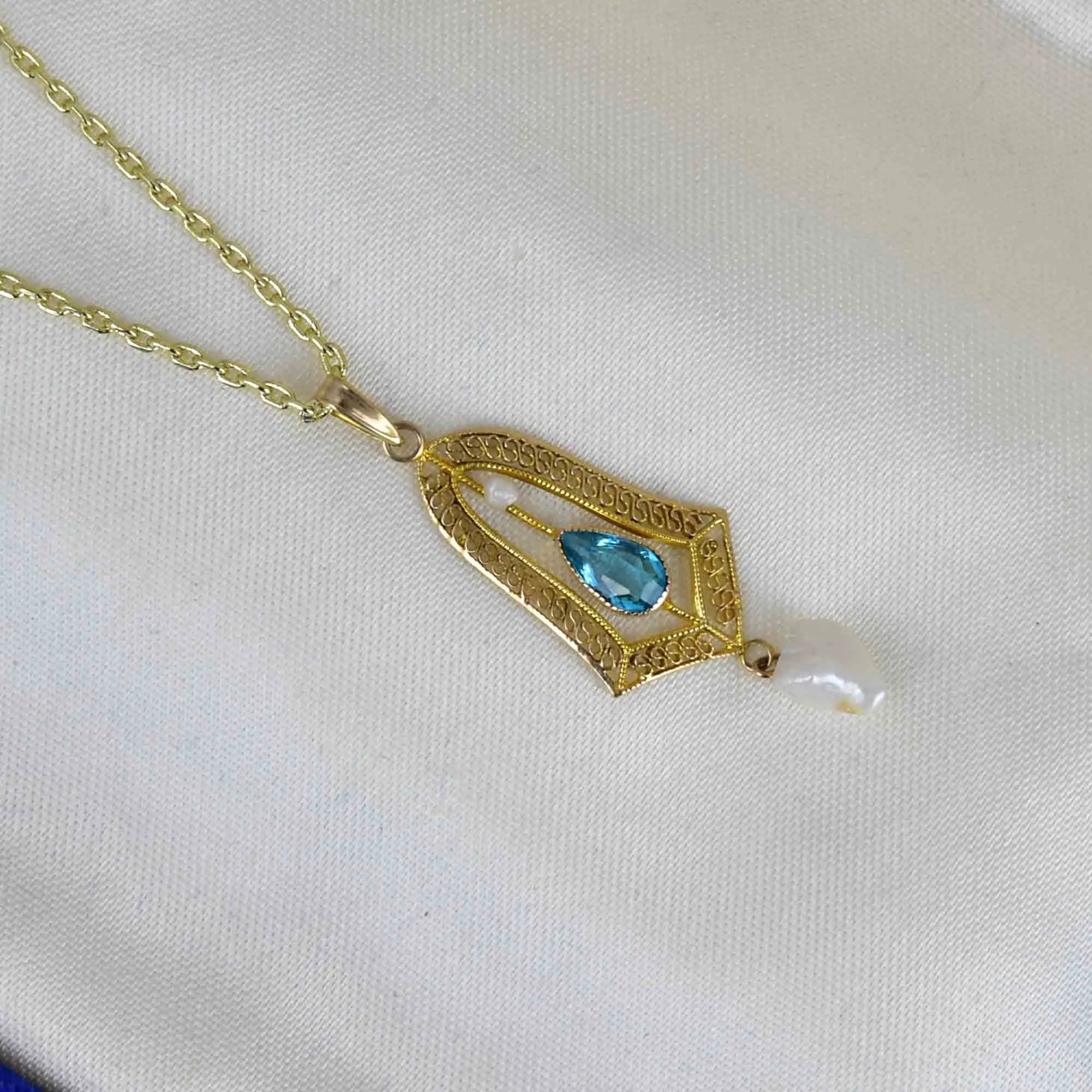 Vintage 10K Gold Aquamarine Pearl Lavaliere Necklace