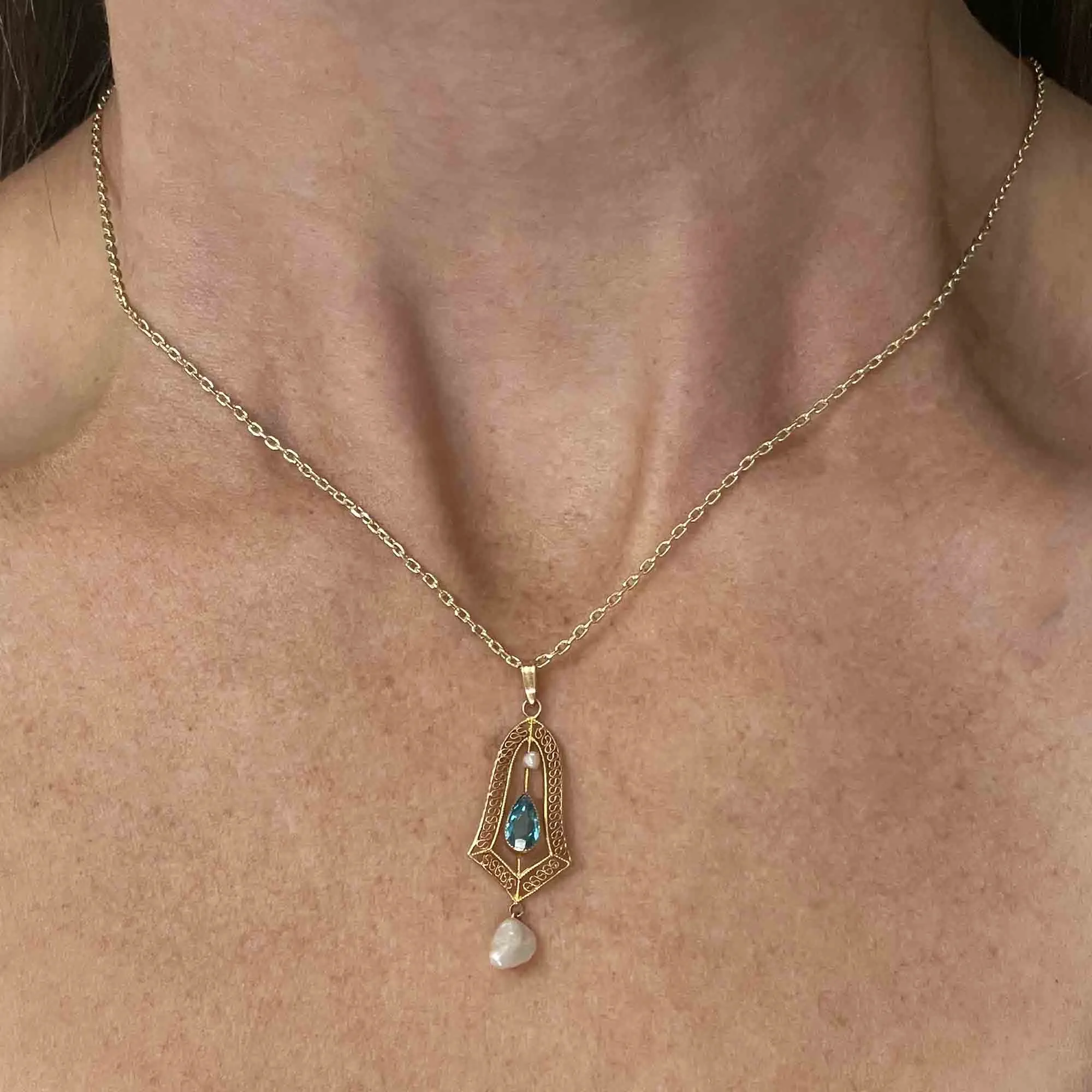 Vintage 10K Gold Aquamarine Pearl Lavaliere Necklace