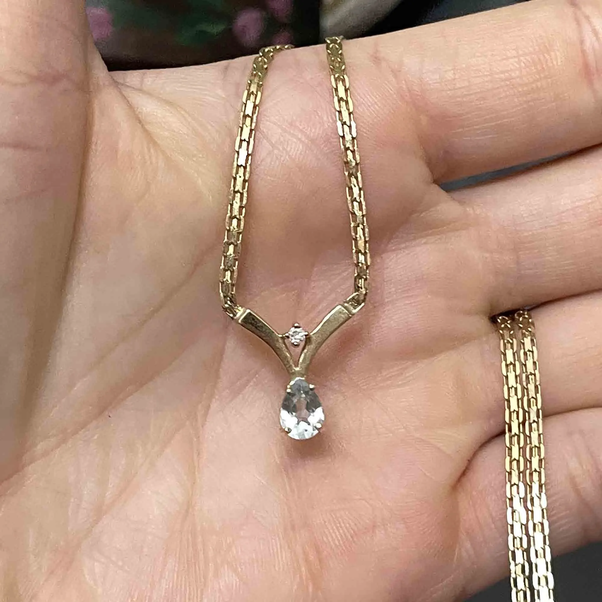 Vintage Aquamarine Diamond Pendant Necklace in 14K Gold